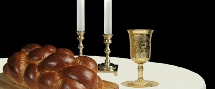 Shabbat-Candles-Challah